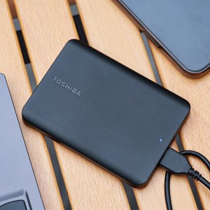 东芝(TOSHIBA) USB3.2 移动硬盘 新小黑A5 2.5英寸 兼容Mac 轻薄便携 稳定耐用 高速传输