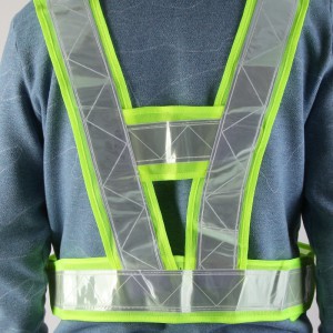 新越昌晖反光背带反光马甲反光衣施工骑行交通执勤V型反光服环卫作业反光安全警示工作服MJ-D1 绿色